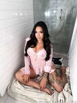 Miah Catalina Onlyfans pictures 5