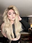 Antonella Moss  Onlyfans pictures