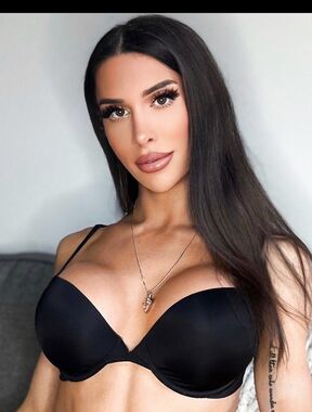 Ari Chanel Onlyfans pictures