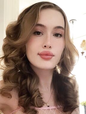 Porcelaingoirl Onlyfans pictures