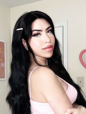 Carolinebabiee Onlyfans pictures