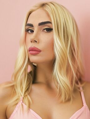 Sissy Nesrin Onlyfans pictures