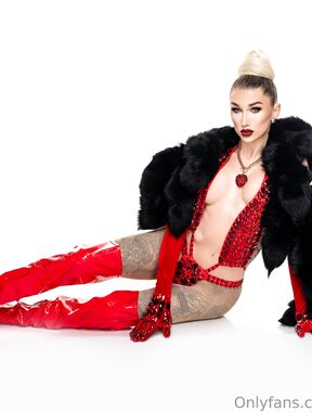 Love Luna Onlyfans pictures