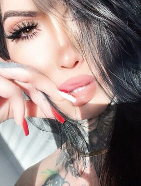 Trans-May Onlyfans pictures