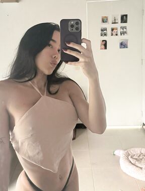 April Rose19 TS Onlyfans pictures 2