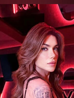 Huge Mia Onlyfans pictures