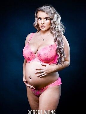 FEMFORHER Onlyfans pictures 3