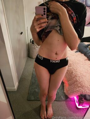 Lexia Lynx Onlyfans pictures 2