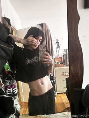 Goddess Zaria Onlyfans pictures