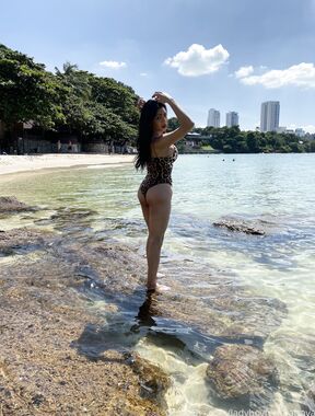 Ladyboy Fern Onlyfans pictures